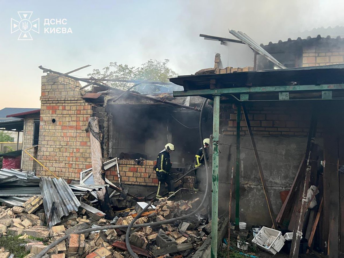 Maks_NAFO_FELLA's tweet photo. 🇺🇦 Zelensky: In Kyiv, the depot of Kyiv-Passenger station, data and business centers, and residential buildings were damaged. 

In the Odesa region, an educational institution, a dormitory, and two foreign ships were damaged. 

The Kyiv, Dnipropetrovsk, Kharkiv, Sumy, Donetsk, Zaporizhzhia, Zhytomyr, Volyn, and Rivne regions were also hit by Russian strikes that night. 

Energy facilities, substations, civilian enterprises, and residential buildings were damaged.

There were downings that night, including ballistic missiles. Thank you to everyone involved in defense and everyone who adheres to our agreements. I am grateful to our American and Norwegian partners for NASAMS complex and the missile package for it. 

I am grateful to France and Germany for the support package for our air defense these days, namely with missiles.