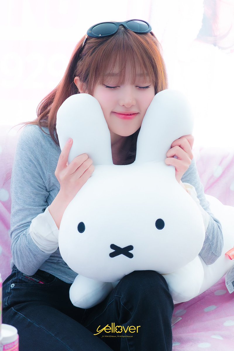 yena1uv's tweet photo. 오늘생일자엄청귀여움 https://t.co/ph7JGlEIIn