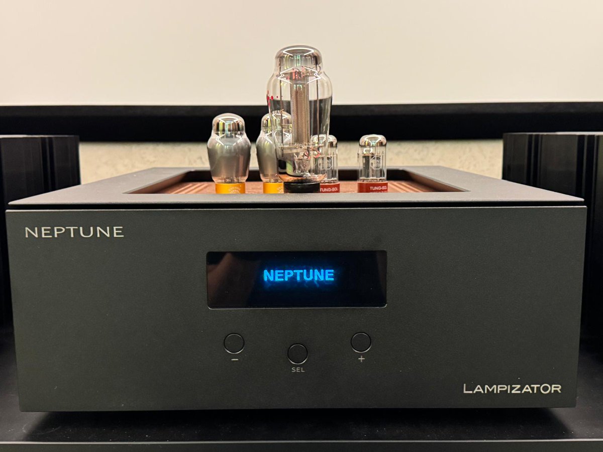 GpointAudio's tweet photo. @LampizatOr #Neptune preamp in a new layout and sporting super VC clearly shows the final touches made by Lukas &amp; his team. The most visible goals are: shortening the signal paths between the tubes &amp; increase distance from the PS section...

#preamps #hiendaudio #GpointAudio https://t.co/wjiHxUMOpb