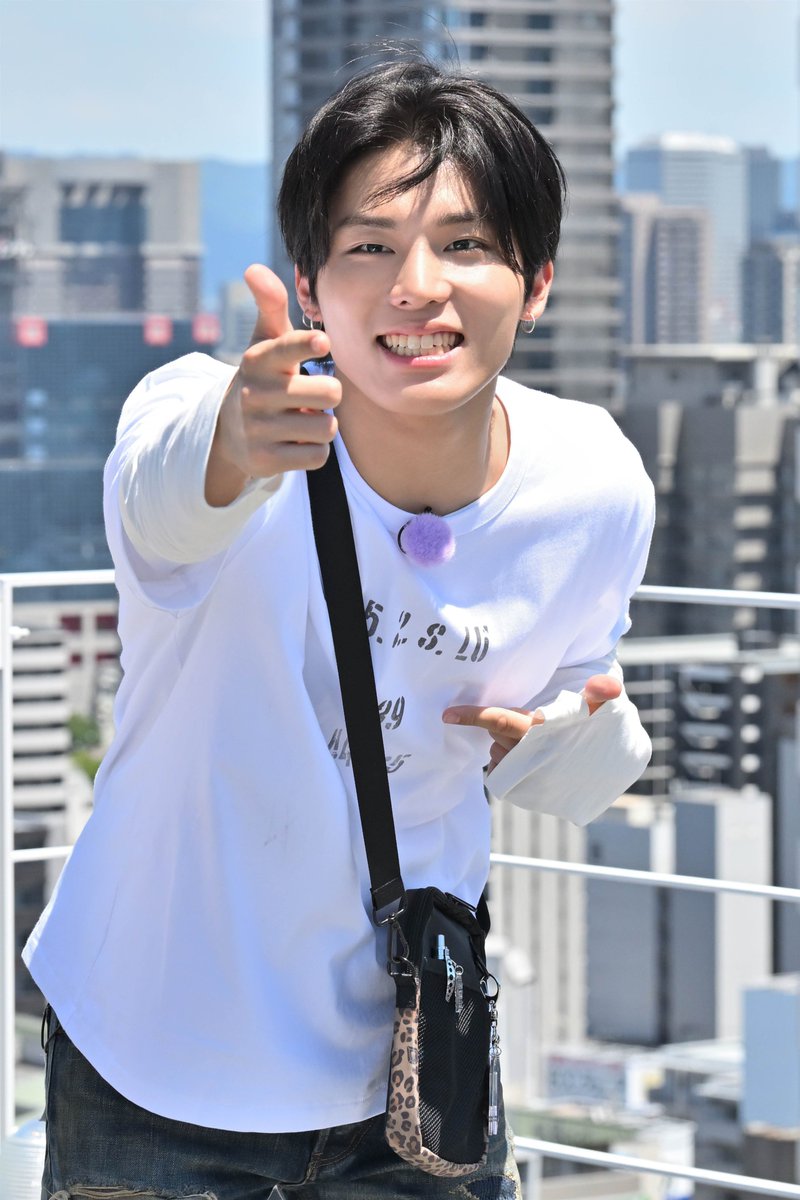 treasure_hunt4's tweet photo. #関西トレジャーハンター 見逃した方はTVerでぜひご覧ください！👀
最後、大阪・梅田で全員が大集合した時の名場面を写真でお届け！🍽️
https://t.co/1rFkPgDN6a
#TREASURE #トレジャー https://t.co/YqatzDbc7f