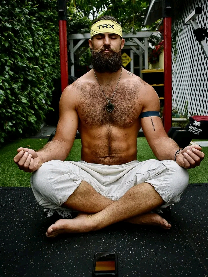 BryanMorga70208's tweet photo. Meditation transforms your mental and physical health by training your attention, reducing stress, and bringing deep peace. https://t.co/T0YHBKD9iJ