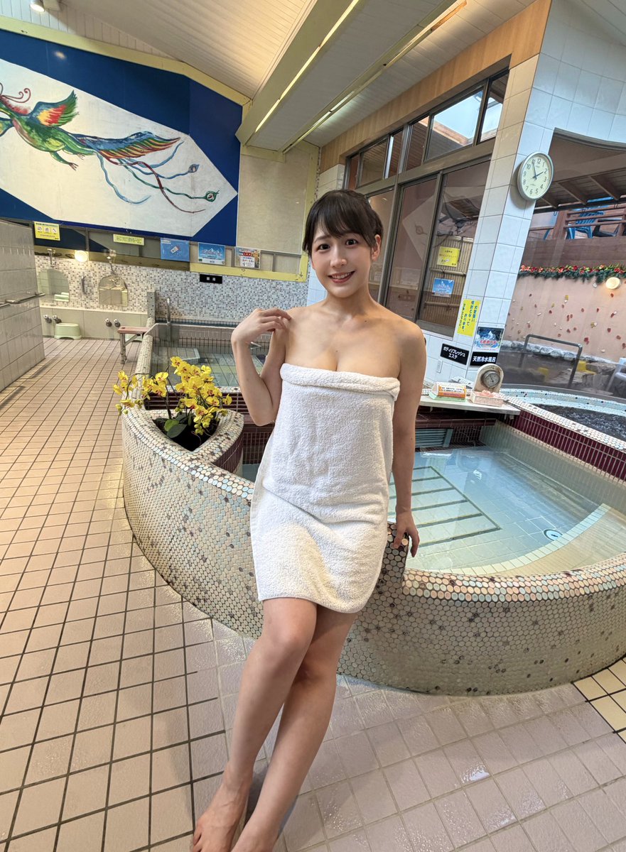 wakana_uehara's tweet photo. このあと21:00〜
『銭湯とサウナとわたし』
生放送でお届けします♨️

今回ご紹介するのは
品川区旗の台にある「新生湯」さん✨

お風呂にサウナにもちろんサウナ飯まで大満喫🤤
是非ご覧ください！！
https://t.co/jKmkGHlTc8 https://t.co/27J3797EdW