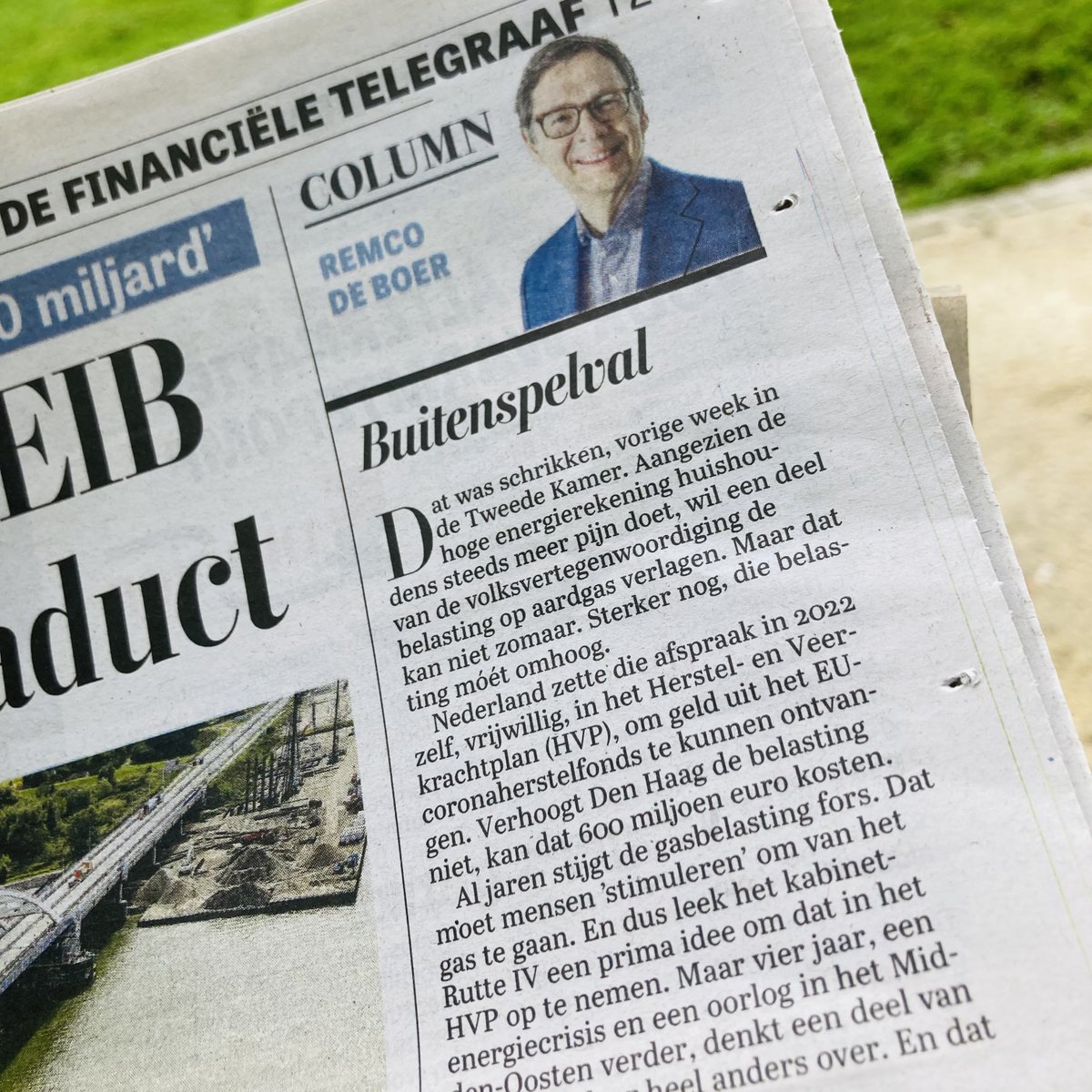 remcodb's tweet photo. Burgers stemmen voor verandering, maar ontdekken vervolgens dat veranderen in de praktijk nauwelijks nog mogelijk is. Dan moet je niet verbaasd zijn als het vertrouwen in de politiek afneemt. M'n nieuwe column in @dft: https://t.co/aS6xDed6o5 https://t.co/0yc6ztqPHm