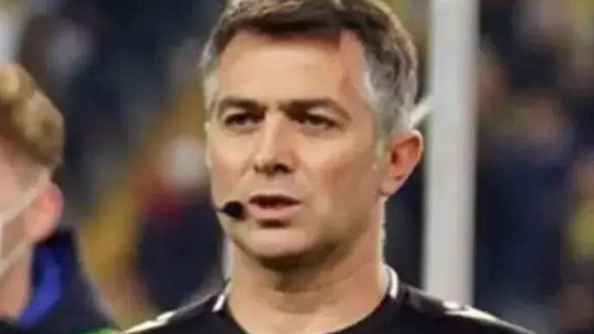ErkanYurusan's tweet photo. 📆 Not: Yardımcı hakem Kemal Yılmaz, Fenerbahçe - Hatayspor maçında hakemi uyararak doğru bir kararla penaltıyı verdirdiği için MHK tarafından mobbinge uğradı ve haftalarca maç verilmediği için istifa etmek zorunda kalmıştı. Bu adamında ahını aldınız. https://t.co/T99J88pb4q