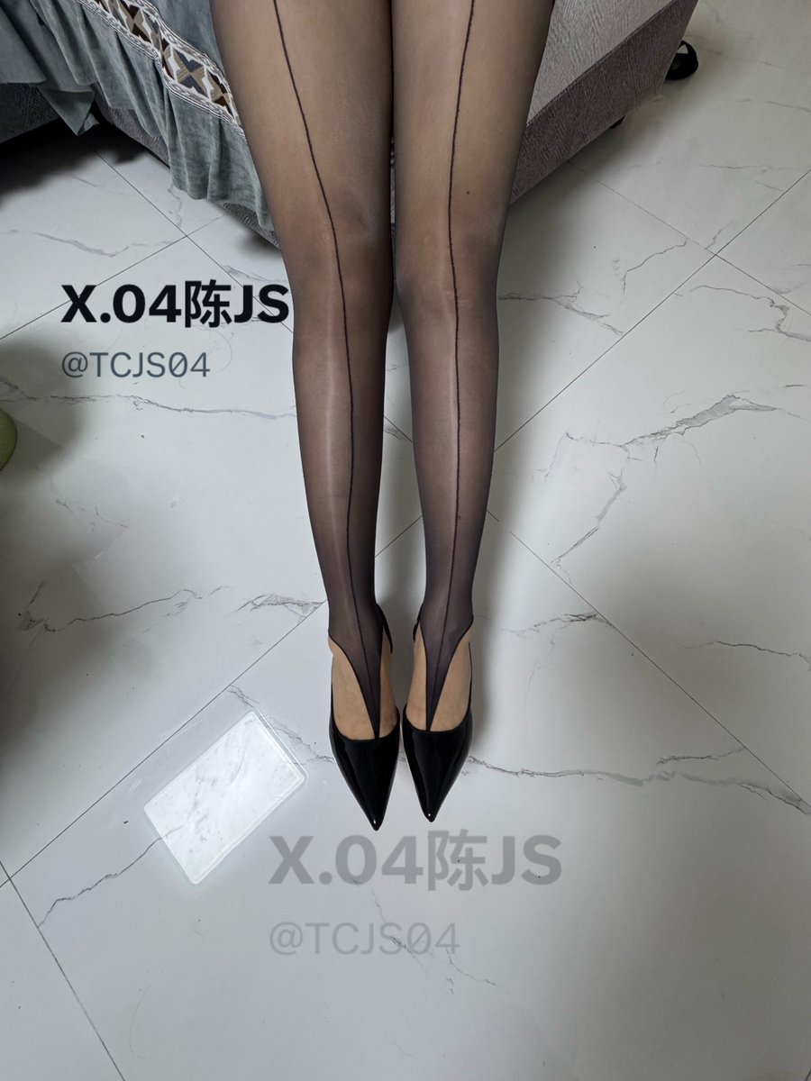 TCJS04's tweet photo. 04骚妻的夹趾袜 #足交 #丝袜 #射袜 https://t.co/Q6RzJ0OYOD