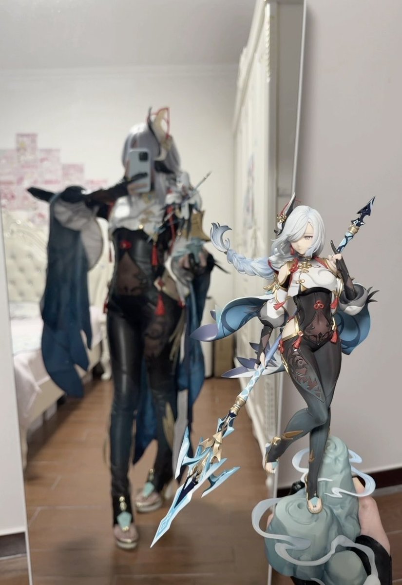 an73toa's tweet photo. 左边还是右边？#原神 #申鹤 https://t.co/ZNbVptoHnZ