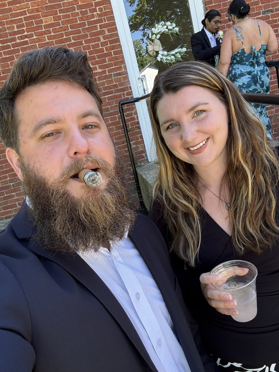 SkeysCrypto_'s tweet photo. After 8 years of marriage here’s EXACTLY what I think about my wife 🤣

She’s a rockstar and truly my better half. Behind every great man is an even better woman pushing him to dig a little deeper. 
Today marks 8 years of being happily married. 

I am so grateful https://t.co/nQjQZSNmiI