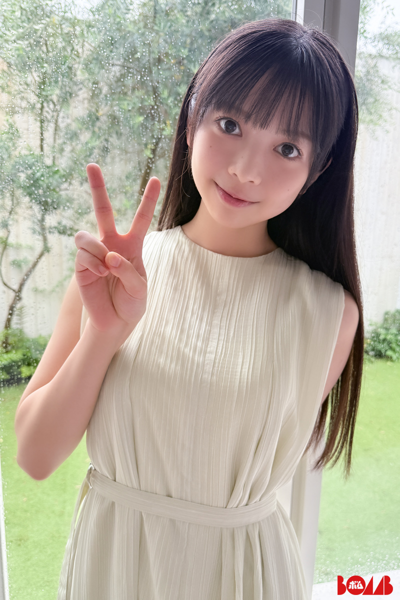idol_bomb's tweet photo. ･✦･✩･☆･✦･☆･✩･✦･
💜BOMB9月号💜
オフショット公開
･✦･✩･☆･✦･☆･✩･✦･

今日から2日間に渡って開催される
42ndSGアンダーライブに出演の
#乃木坂46 #長嶋凛桜 がソログラビア登場📸
大きな瞳と最高の笑顔をたっぷりお届けします💕

▼セブンネット限定特典：長嶋凛桜（乃木坂46）ポストカード
https://t.co/kSj9DUbp0G
▼Amazon
https://t.co/DjGGggXCA1