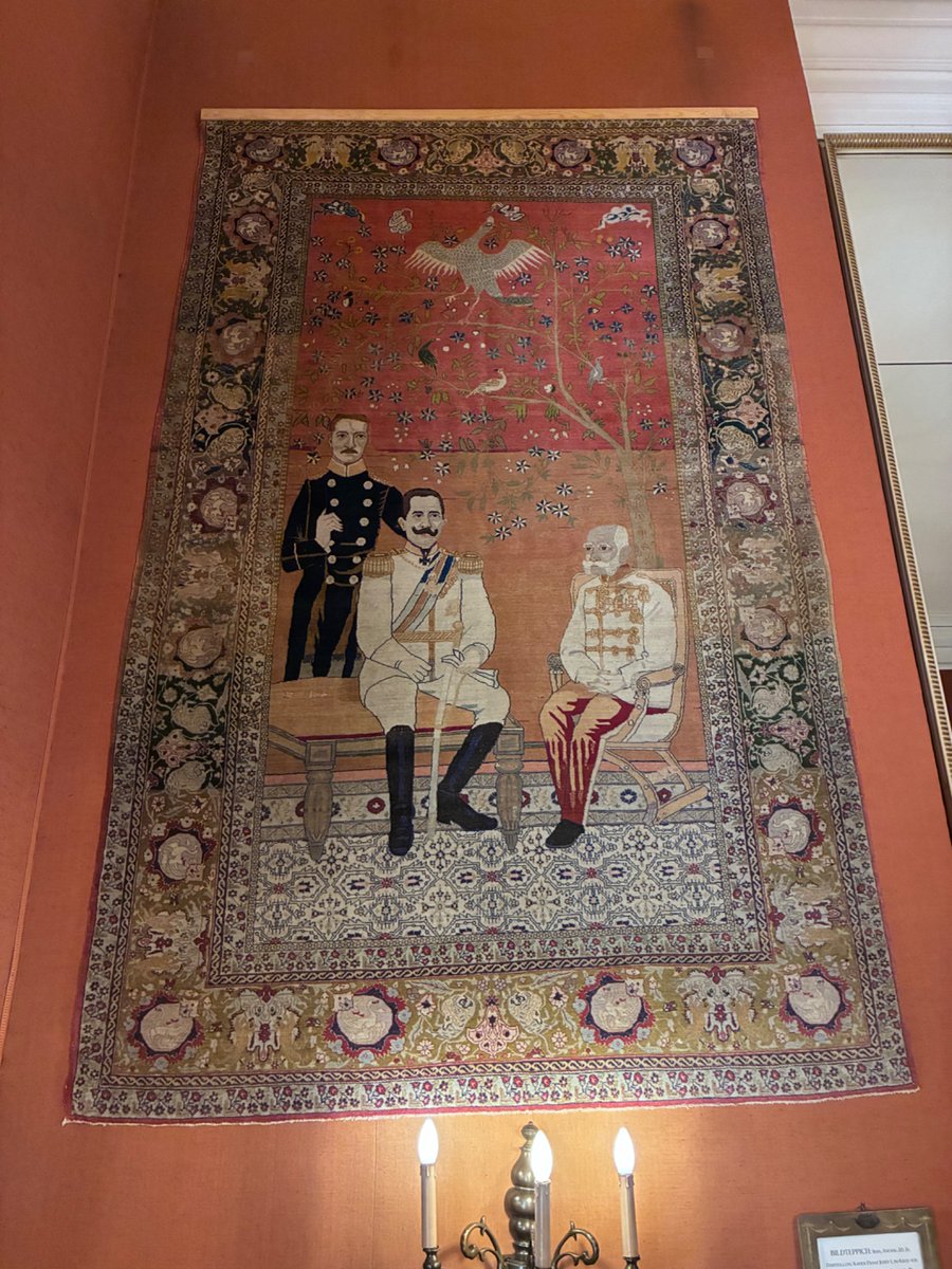lijukic's tweet photo. Love all the random things you find hanging in your old Viennese hotel https://t.co/zleLw1zNe8
