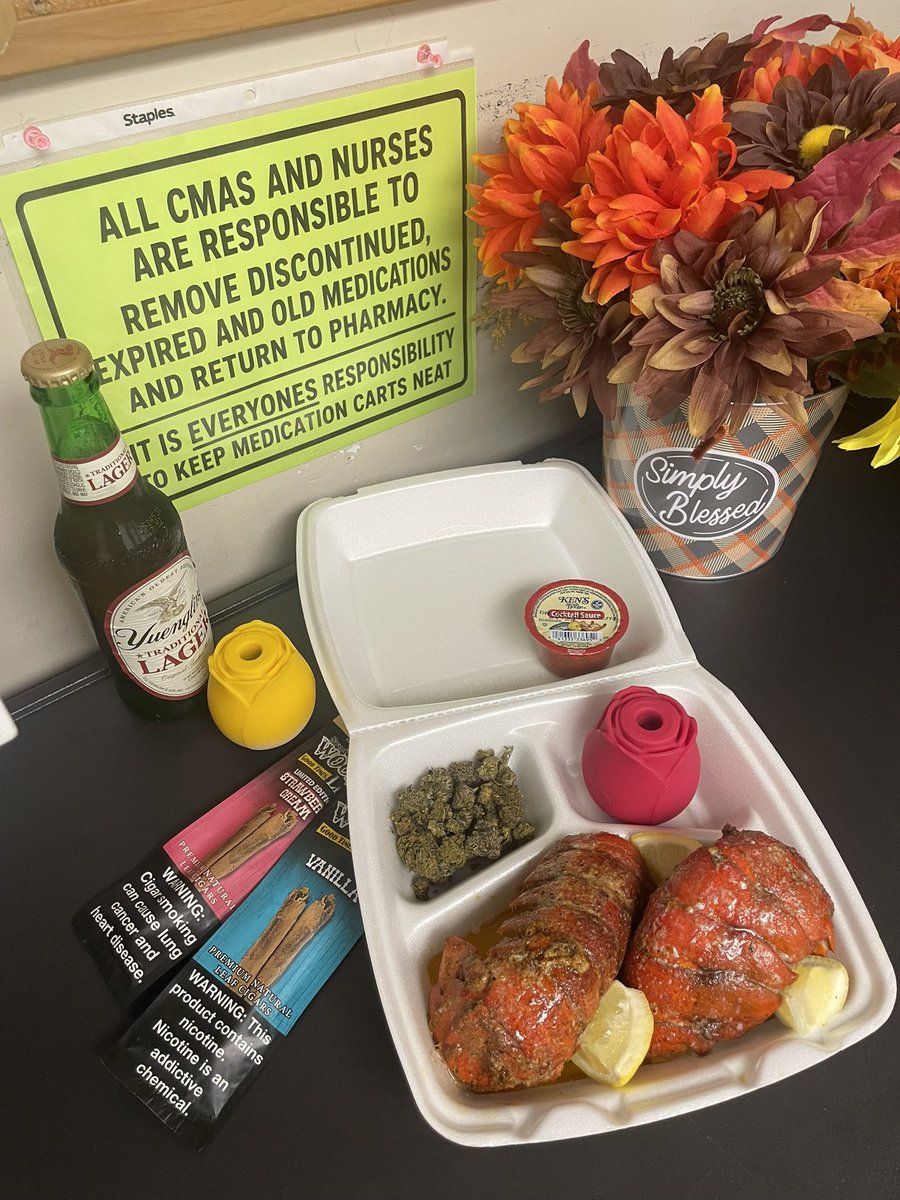 hallcherrell's tweet photo. Lunch time night shifters 🙌🏽 https://t.co/t785mFG4fz