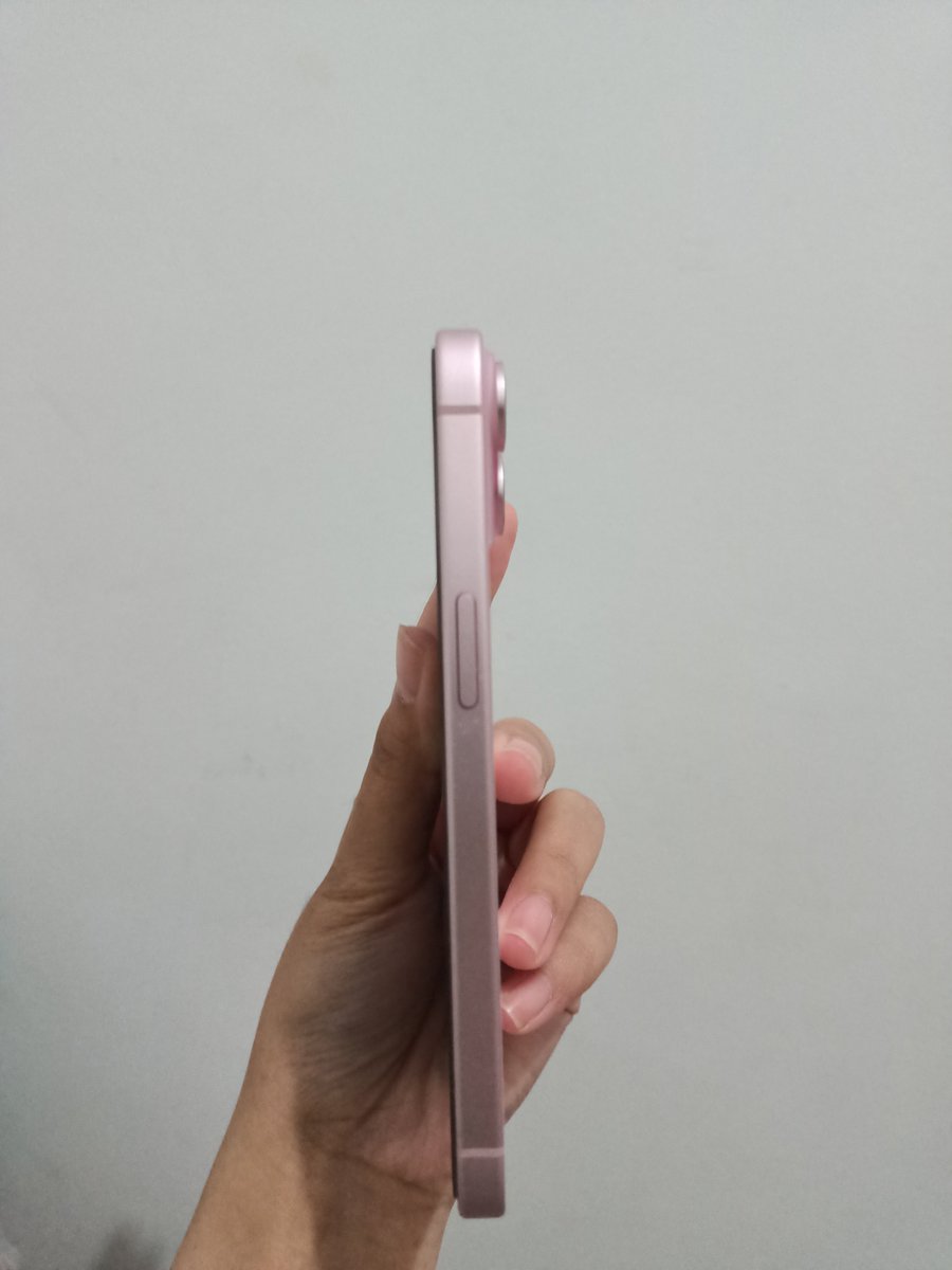 chuuyazn's tweet photo. GUYSS WTS !!!
YANG SERIUSS 

iphone 15 basic (PINK) 128Gb
Ori erafone pemakaian pribadi 
89% 
10.000.000 (NEGO)
KABEL ORI + KEPALA CHARGER UGREEN
MULUSSS

JAKARTA TANGERANG BEKASI

yang minat langsung aja gausa babibuuu

#zonauang  #iphone https://t.co/oDoHa95r9I