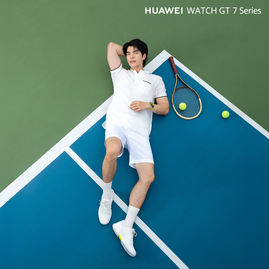 HuaweiMobile_TH's tweet photo. พักให้พอ แล้วค่อยกลับไปตีให้เต็มเกม 🎾⌚

อีกหนึ่งวันบนคอร์ตกับ มาย ภาคภูมิ และ HUAWEI WATCH GT 7 Series ที่พร้อมไปด้วยกันทั้งตอนลงเล่นและตอนพักระหว่างเซ็ต

จะซ้อมจริงจังหรือเล่นเอาสนุก ก็มีเรือนนี้เป็นคู่หูข้างข้อมือในทุกจัง���วะของเกม

#HUAWEIWatchGT7xMilePhakphum #HUAWEIWatchGT7Series #TimeForYourBest
