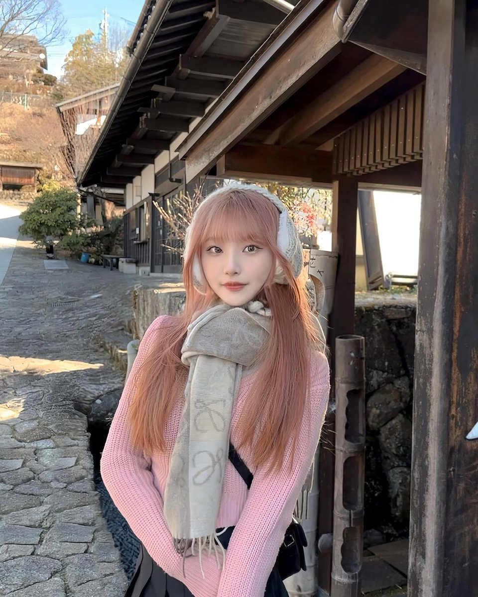 LianaFilosbw's tweet photo. 論理の階層をどれだけ積み上げても、��局は不安定な足場の上に立っているだけという事実に気づいた時の虚無感。 https://t.co/DvbPH9x3C4