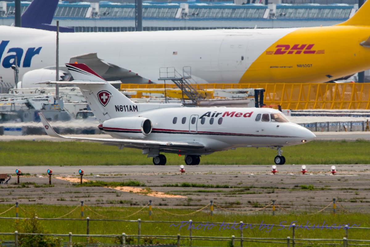 Tga380800's tweet photo. Airline:Air Med International
Aircraft:BAe-125-800
Locations:NRT
Date:28/04/2014
Remarks:
#AirMedInternational #エアメッドインターナショナル
#BritishAerospace #BAe125 #BAe125800
#NRT #NaritaInternationalAirport #成田空港 #成田国際空港 #RJAA
#飛行機好きな人と繋がりたい #飛行機好きな人 #飛行機写真