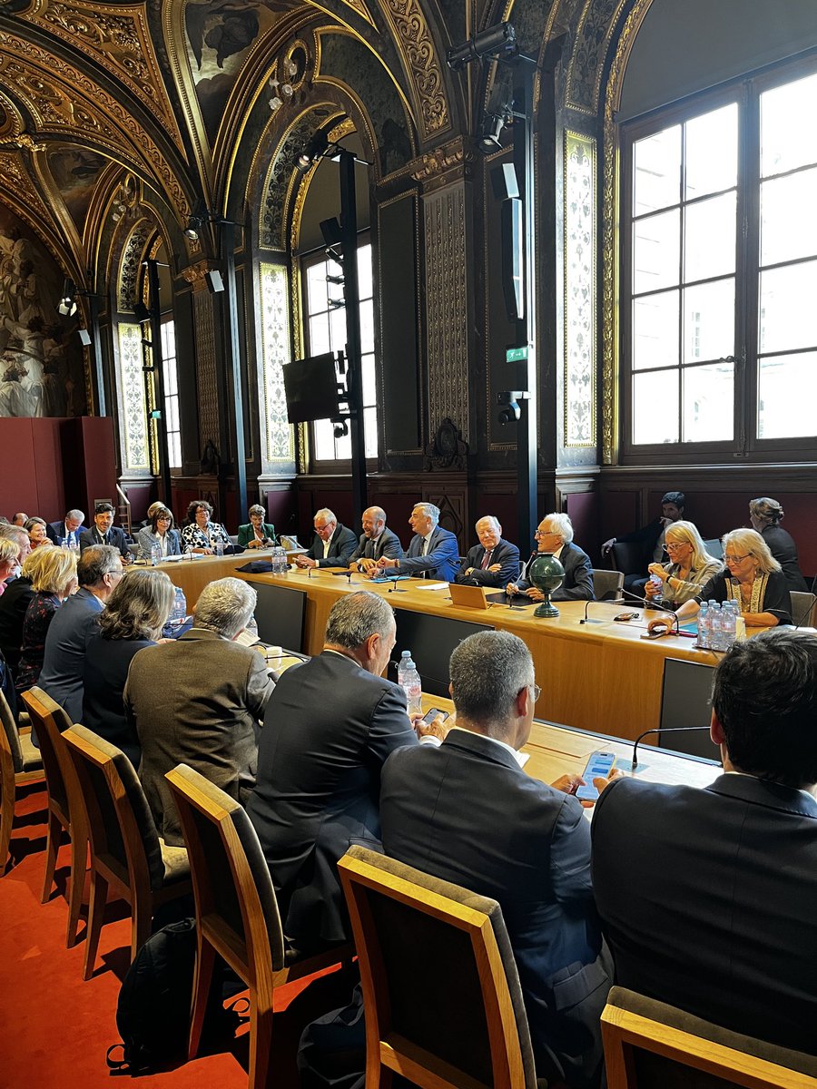 UC_Senat's tweet photo. Hervé Marseille, sénateur des Hauts-de-Seine, est réélu président du groupe Union Centriste au Sénat ! https://t.co/eabaAMuvFU