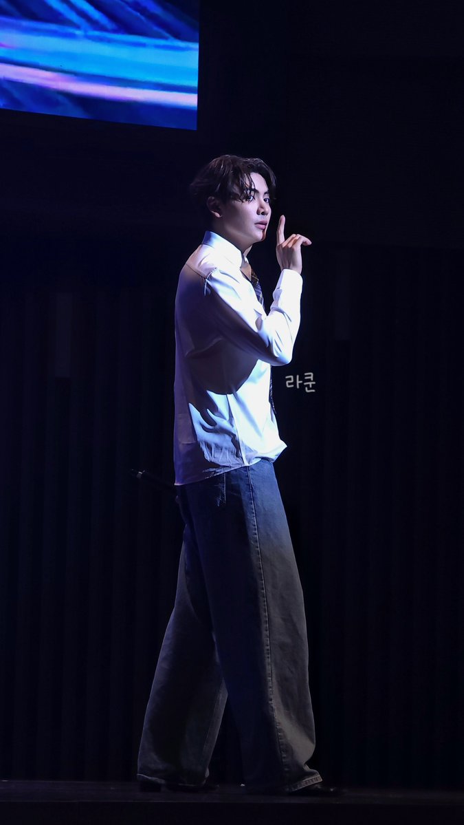 b_racco_on's tweet photo. #JDJaideeFMinSeoul 
#JoongArchen @ChenRcj https://t.co/6tLOjiwpeM