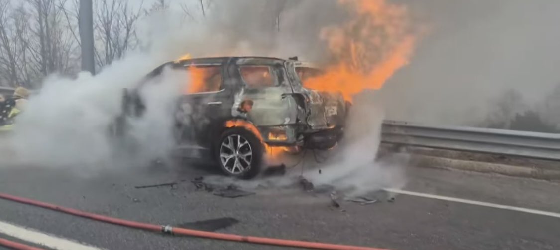 stopon2025's tweet photo. I will politely decline any messages asking me to contact you via Telegram regarding a prize win. I am not interested. I do not understand why you would insist on using Telegram when we can communicate here. I only accept investment-related proposals.

#Solar#VehicleSafetySystem https://t.co/94WDiUzzJc