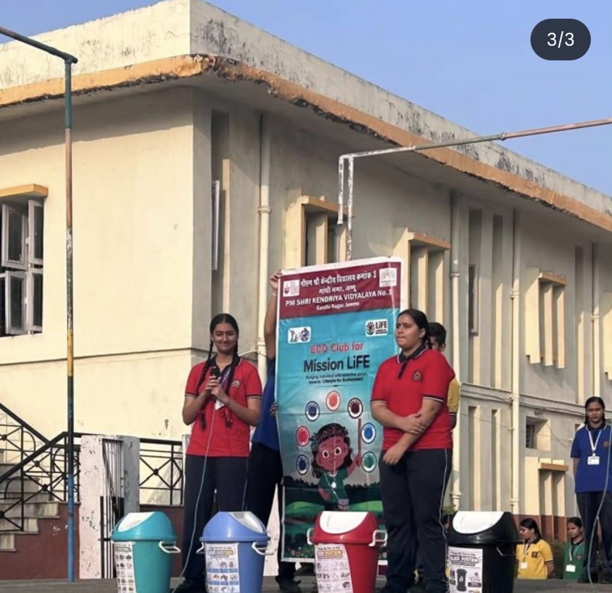 Kv1Jammu's tweet photo. Solid Waste Management Activity under Eco Club  
 An engaging activity promoting awareness about waste segregation, responsible disposal, and the importance of keeping our surroundings clean and green. 

#kvsrojammu #kvssangathan #kvno1jammu #ecoclub https://t.co/1DBCUBX8M3