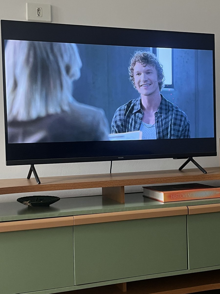 vamoscomcalma's tweet photo. tanta saudade de ver o connor storrie na minha tv que assisti 18 temporadas de criminal minds até chegar aqui https://t.co/NYMAmqy5sN