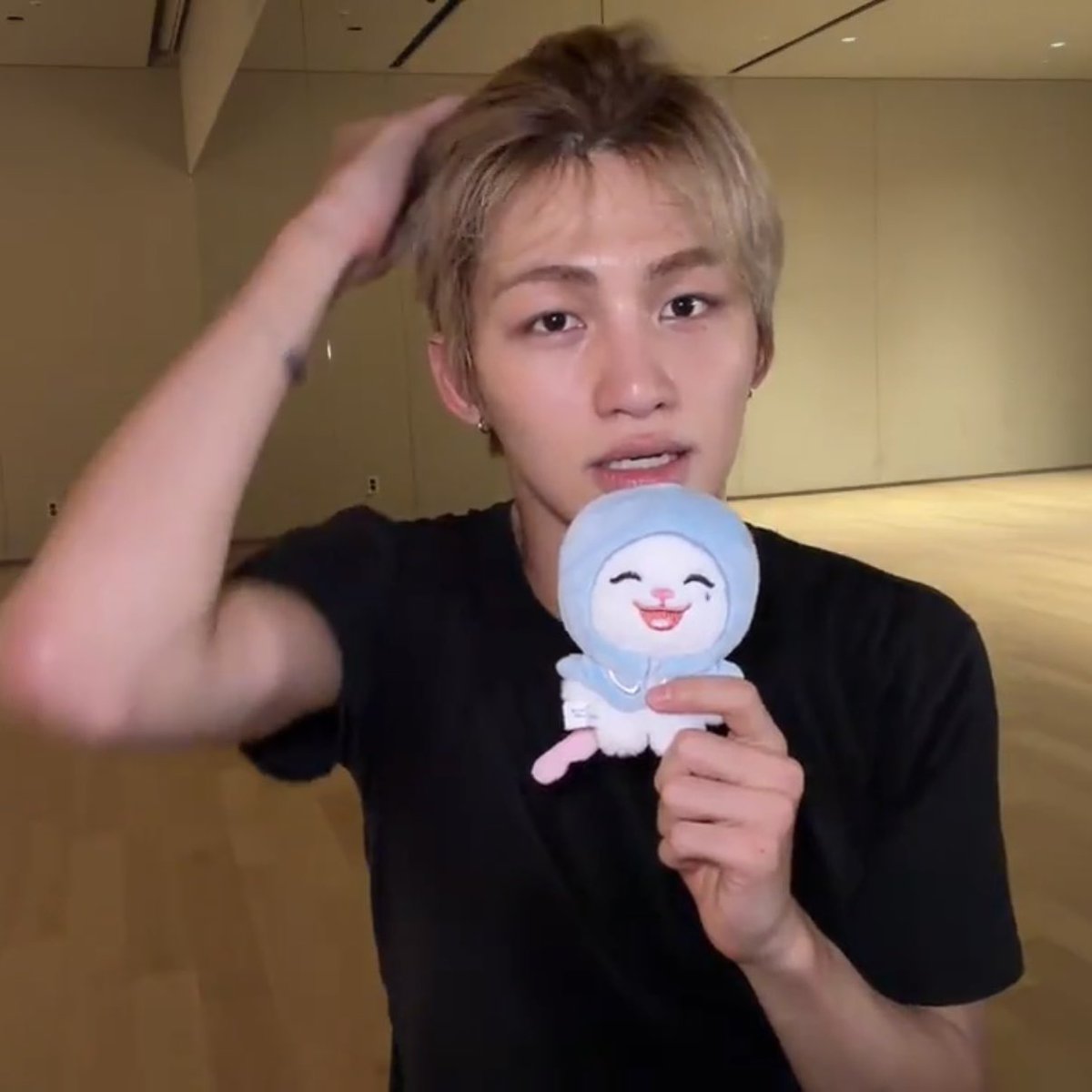 hoandyeol's tweet photo. 넌 졸귀야 https://t.co/LlTGXeQETp