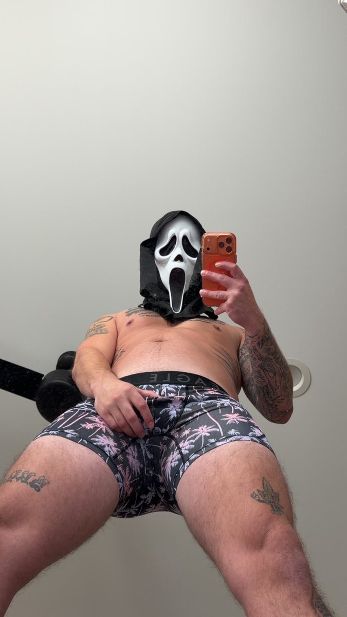 yourdadsfavor8's tweet photo. yall will see this mask for the next month😈 https://t.co/MOwj8TfXMC