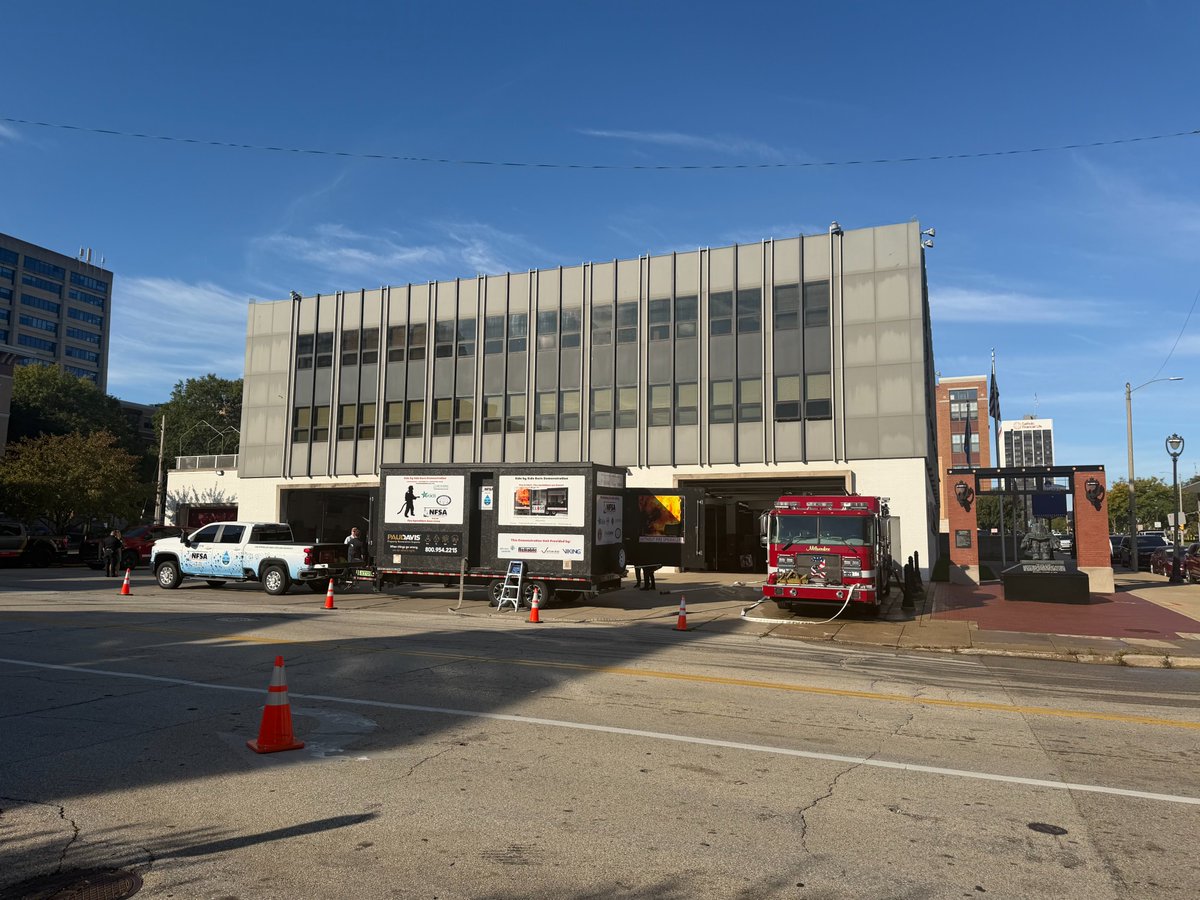 NFSAorg's tweet photo. We're in #Milwaukee today for a #firesprinkler burn demo! 10 am Milwaukee time! It's a beautiful day and we can't wait to showcase the fire sprinkler difference. TY to @alipski1 and @MilFireDept! We couldn't do what we do without you! https://t.co/UrT05oMBtM