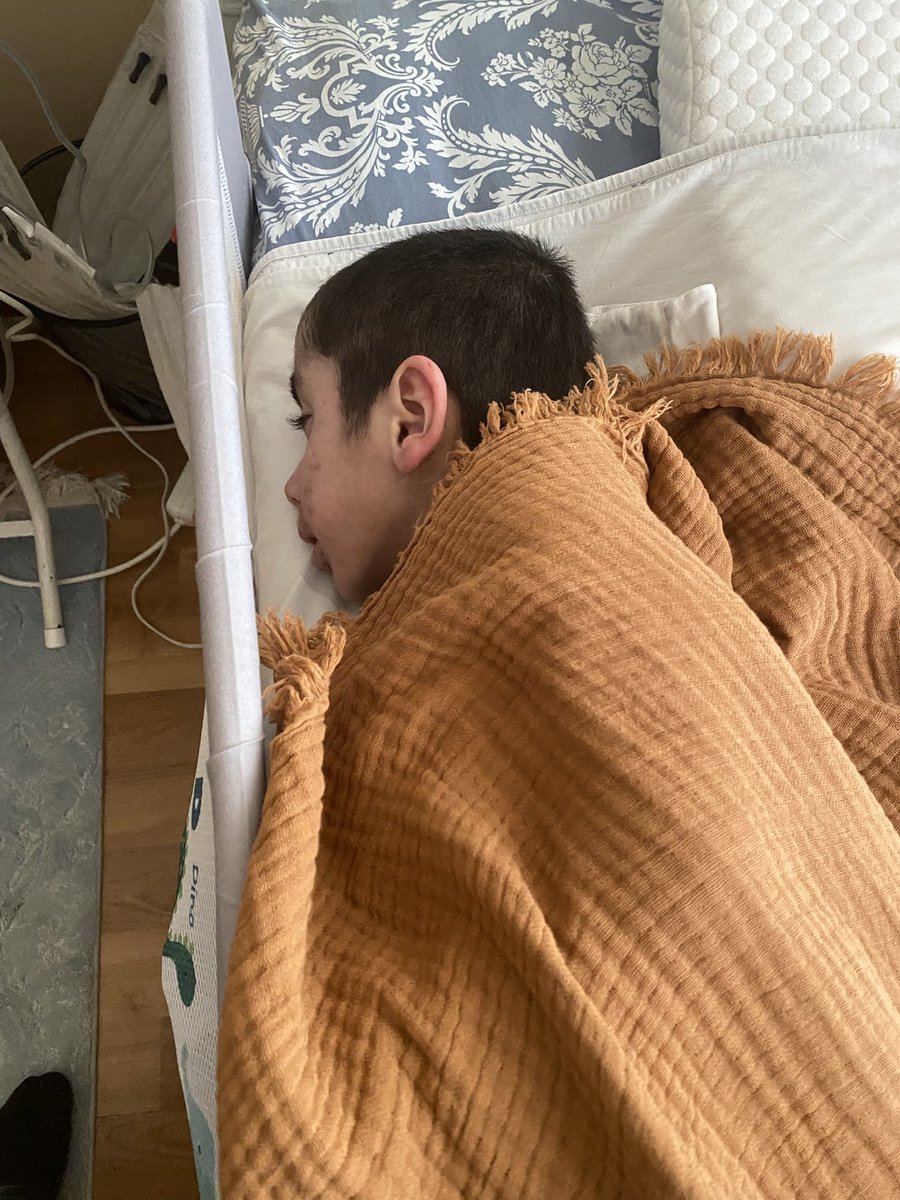fero1535's tweet photo. Canım yavrum Allahın yardımı seni kuşatacak Allah’ın  izniyle bu dünyada çektiğimiz cefanın ahirette sefasını sürmeye vesile olacaksın inşallah 🤲🥹 https://t.co/E10ZE9jFJe