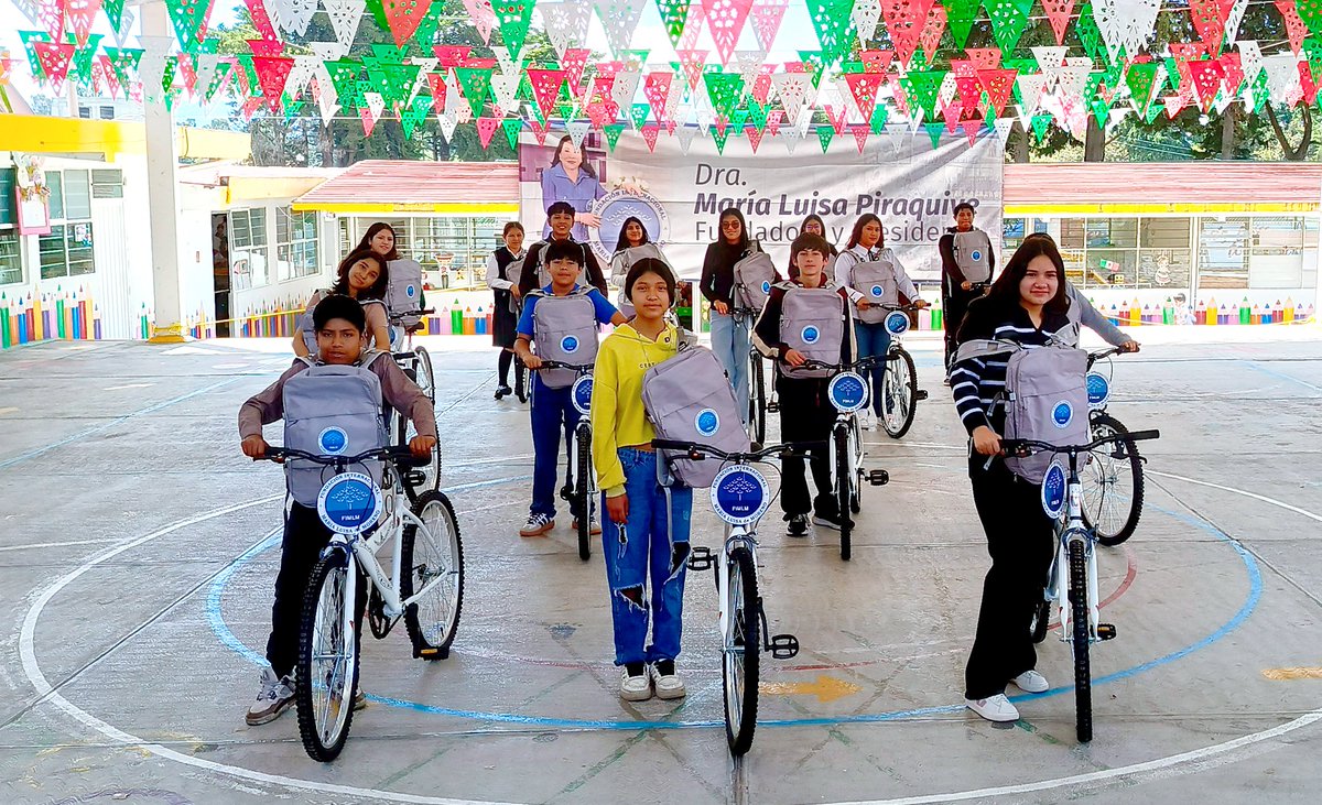 FIMLM's tweet photo. #FimlmMéxico 🇲🇽|  Bicicletas que abren caminos hacia la educación en Estado de México🚲💙

📚 En Santa María Rayón, 15 jóvenes de comunidades rurales recibieron bicicletas para facilitar su camino hacia la escuela, gracias al apoyo de la Fundación Pon a Rodar Mis Sueños. https://t.co/q1sDvORwz2