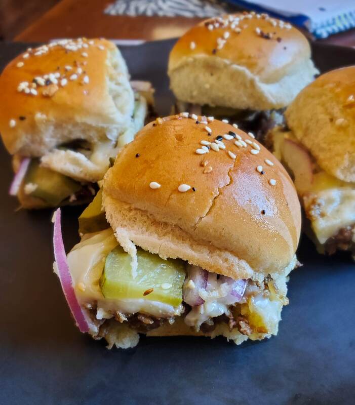 happyveg1986's tweet photo. Did someone say sliders?
Patty Melt Sliders
https://t.co/0YKnGFEEA2
Cheesy Stuffed Meatball Sliders
https://t.co/K04vpd9yYB
Cheeseburger Sliders
https://t.co/0rY4AvOCng
Eggplant Parm & Pesto Sliders
https://t.co/OlyEL8360I
#vegetarian #sliders #recipes https://t.co/m2QzgVOXuM