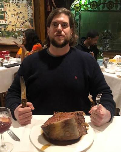 KevLAbeast's tweet photo. @In_Tom_We_Trust @SecretaryBurgum @POTUS I once consumed an entire 87oz steak 🥩 in 23minutes &amp; got it for free. https://t.co/5rY8dYZSTV