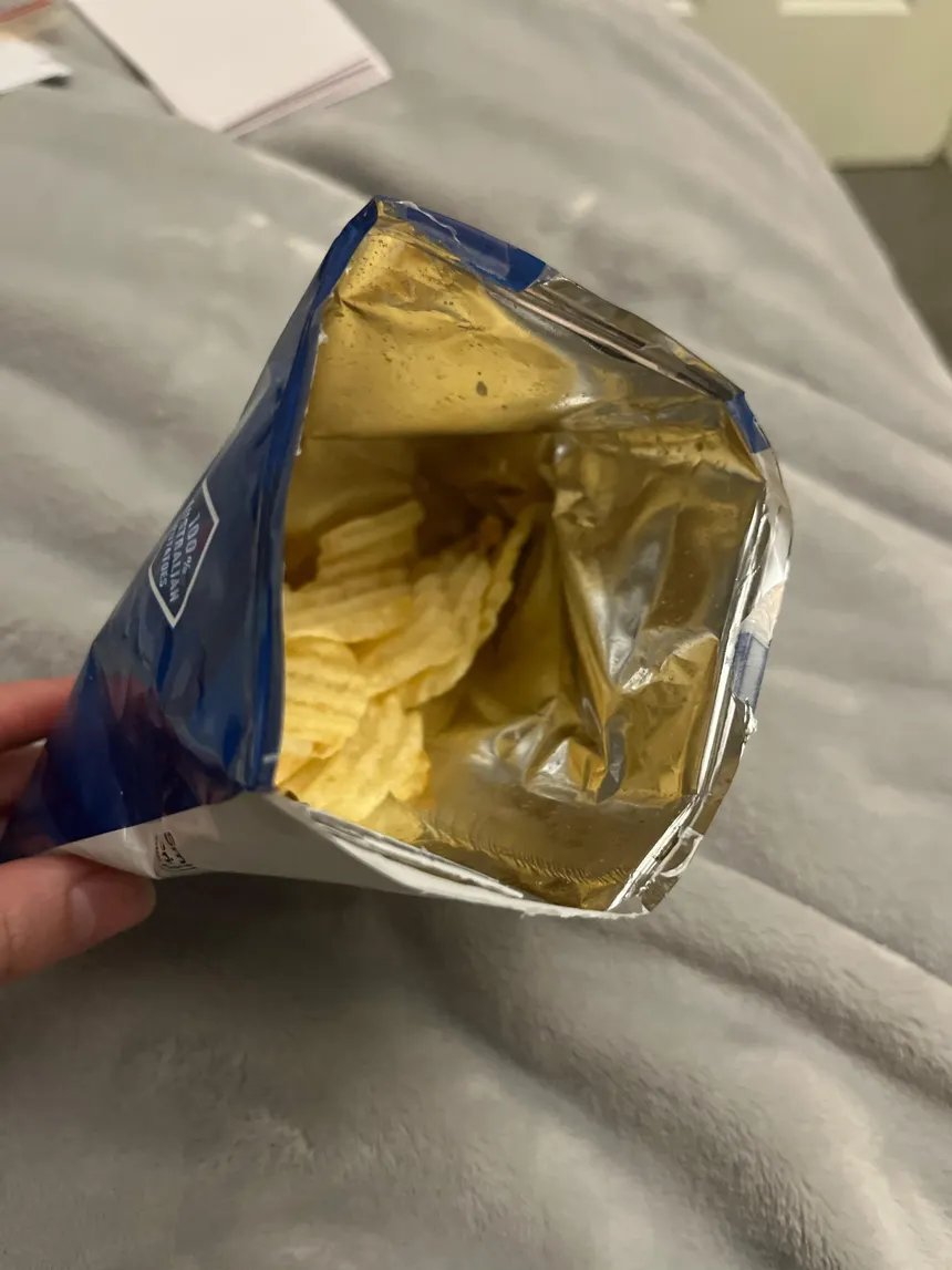 jaxcore's tweet photo. @MiaAI_lab AI companies are adopting the business model of potato chips. https://t.co/FuiV96SiFU