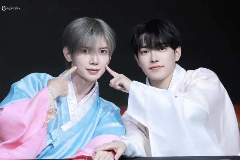_H_403's tweet photo. 낡고지쳐버렷는데 싹녹아내렷어 . . . https://t.co/t9mDuG4F1C