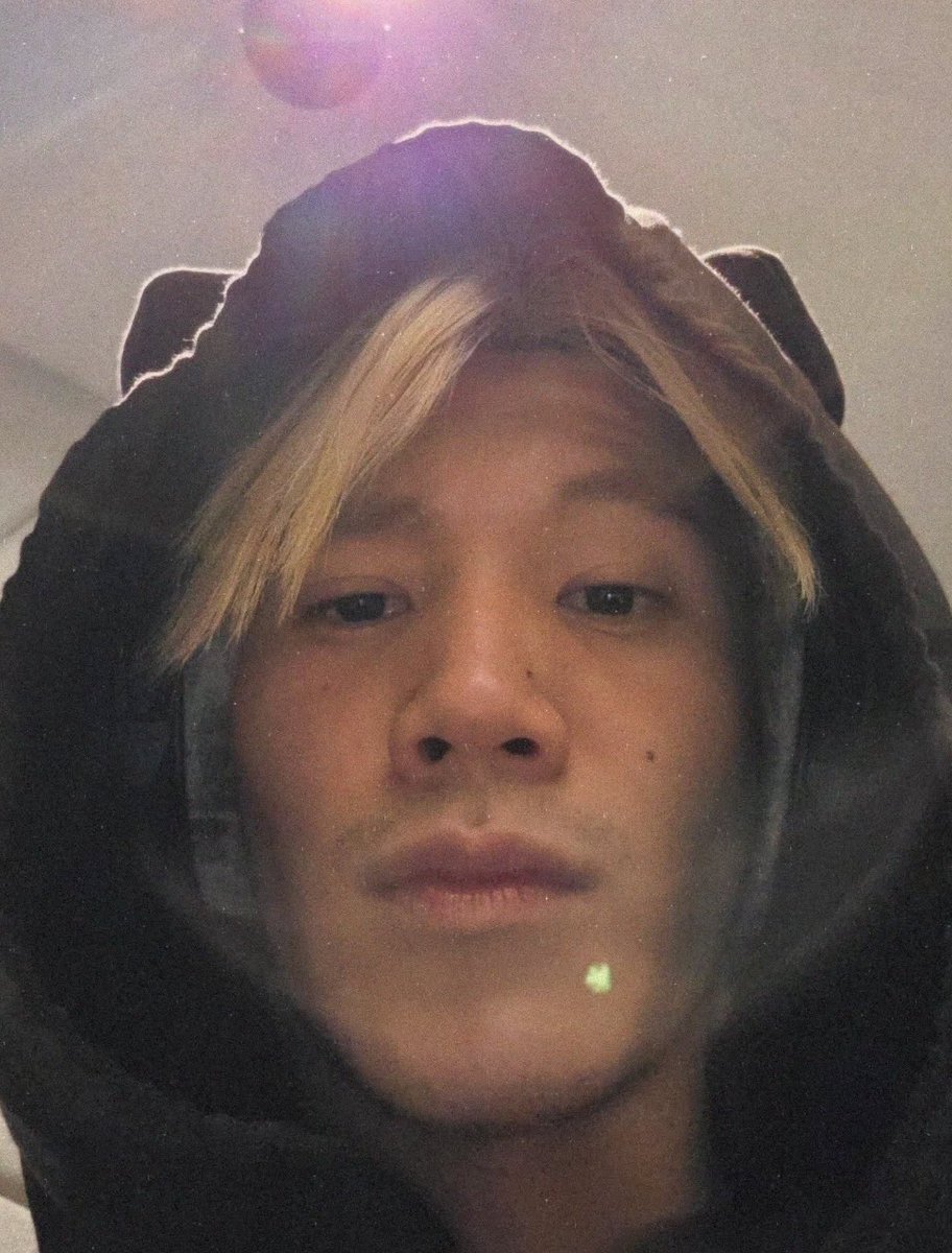 tianxmini's tweet photo. อย่าทำหน้าแบบนั้น
ทำไม
เดี๋ยวจะโดนหอมแก้ม
ไม่เป็นไร 🥺 https://t.co/JxJVuwxoe0