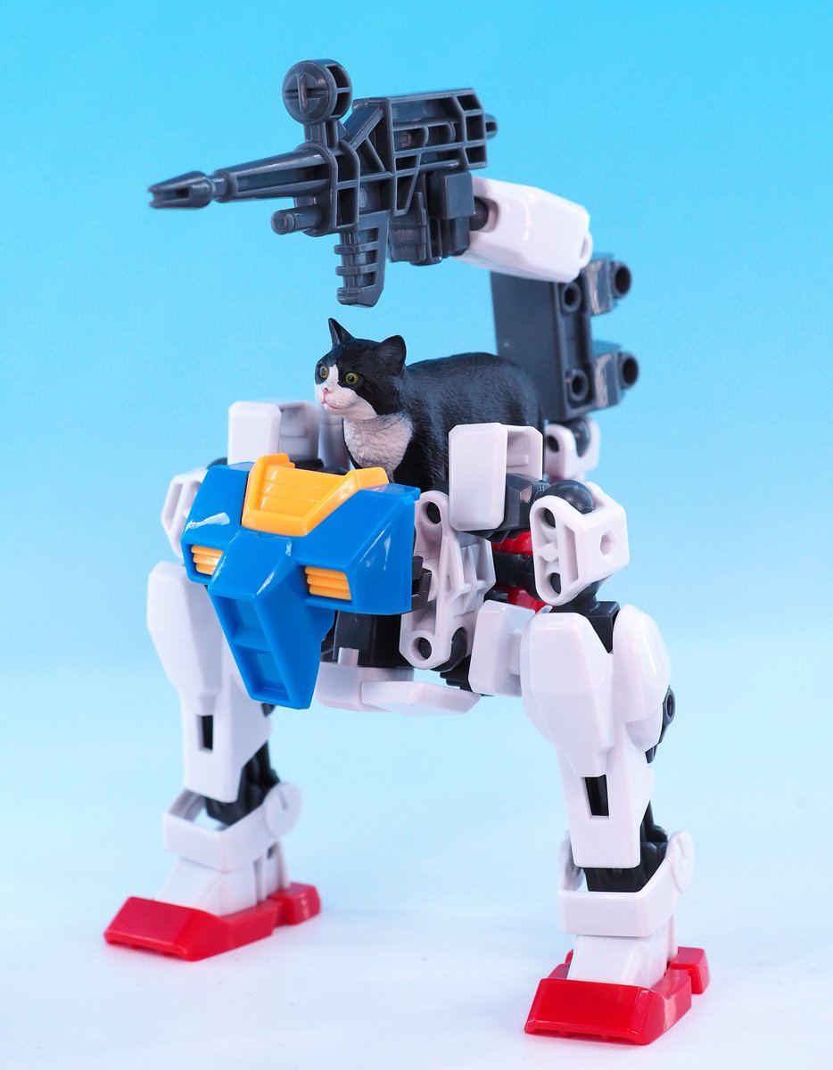 Sranngurenn's tweet photo. ミキシマイズガンダムキャット https://t.co/0hHyjqqZyf