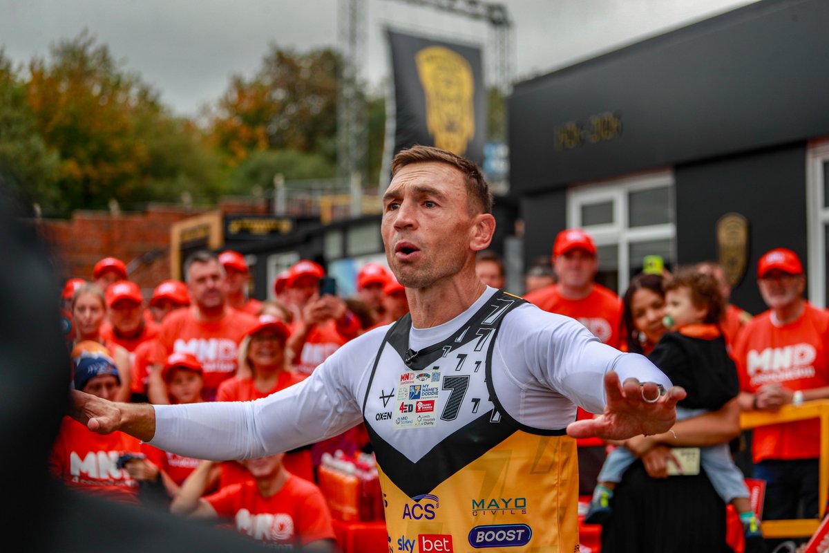 CTRLFC's tweet photo. What a welcome for Sir Kevin Sinfield and the 7in7 team at the OneBore Stadium today. 🖤💛

Kev completed the Extra Mile alongside members of the MND community, with Castleford turning out in force to cheer them on. To everyone who lined the route, filled the stadium and made some noise: thank you. The support was incredible.

The run may have moved on, but the reason behind it stays with us. 7in7:The Grand Finale is raising funds and awareness for people affected by motor neurone disease. If you can, please support the challenge here: https://t.co/tUKP5GGoYZ

Keep going, Kev. Castleford is right behind you. 🐯

#7in7GrandFinale #CastlefordTigers #MND