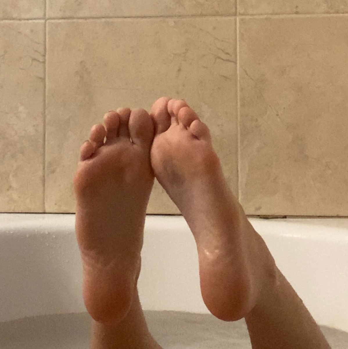 ASMHIGHLIGHTS's tweet photo. Woke up some nice soles https://t.co/sIBFN7biCi