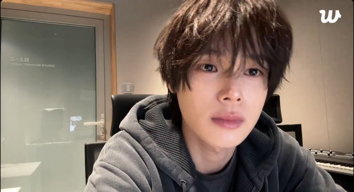itsthecherry822's tweet photo. he’s sooo beautiful 😭🩷 https://t.co/vh5ncK0crg
