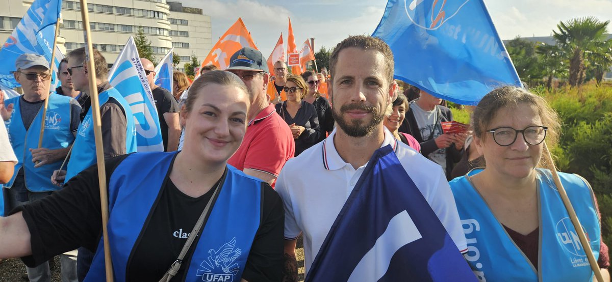 unsapostes_off's tweet photo. Mobilisation du 29 Septembre ! 
Partout en France, l' UNSA Postes est dans la rue pour défendre la Fonction publique ! https://t.co/z6tdApMaEB