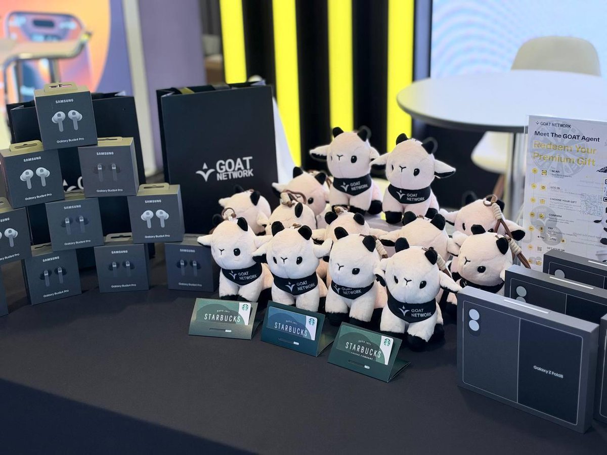 GOAT_Korea's tweet photo. GOAT가 KBW 2026을 위한 준비를 마쳤습니다 🇰🇷

KBW에 오신다면 Booth 37에 방문해 GOAT 팀을 만나고 다양한 현장 이벤트도 함께 즐겨보세요.

🤖 GOAT Agent 체험하기
QR 코드를 스캔하고 AI Agent와 직접 대화해 원하는 선물을 선택할 수 있습니다.

• GOAT Plush Toy: $0.50
• 스타벅스 기프트카드 ₩10,000: $1

Apple Pay, Google Pay 또는 Crypto로 결제한 뒤 부스에서 바로 선물을 받아보세요.

🎡 Check-in & Spin to Win
GOAT X를 팔로우하고 Telegram에 참여한 뒤, 부스에서 찍은 사진을 포스팅하면 Lucky Wheel에 참여할 수 있습니다. 다양한 한정판 GOAT 굿즈도 준비되어 있습니다.

또한 10월 1일 오전 10:45에는 Stable Stage에서 CEO @KevinLiu의 세션이 진행됩니다.

📍Booth #37 - B1F, Grand Booth Hall, Walkerhill Hotels & Resorts, Seoul
📅 9월 30일 – 10월 1일
⏰ 오전 9시 – 오후 5시

GOAT 부스에서 만나요!