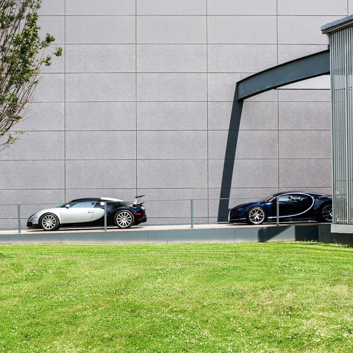 BugattiRiyadh's tweet photo. تتجاوز تجربة Bugatti حدود الاستثنائي.​
ففي كل تفصيل، وفي كل لحظة، تتجلّى معايير التميّز.​

#Bugatti #BugattiDestrier #Aftersales #BespokeCraftsmanship #TimelessDesign https://t.co/4BSvjF2mSR