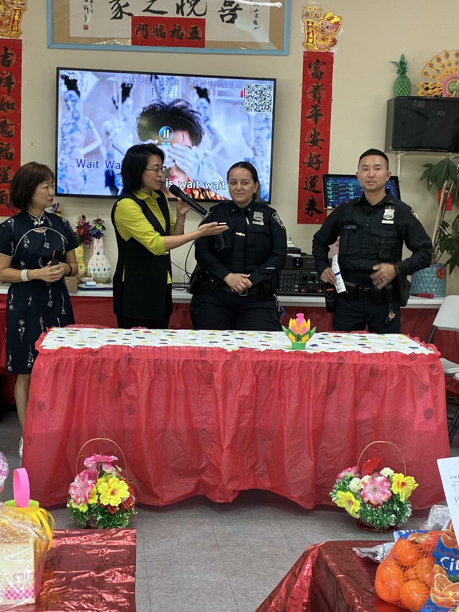 NYPD61Pct's tweet photo. Our Traffic Officers and Crime Prevention Officer conducted a senior outreach focused on pedestrian safety and jewelry scam prevention. The presentation provided valuable safety tips and awareness to help our seniors stay informed, alert, and protected in our community. https://t.co/14n4ioTGDx
