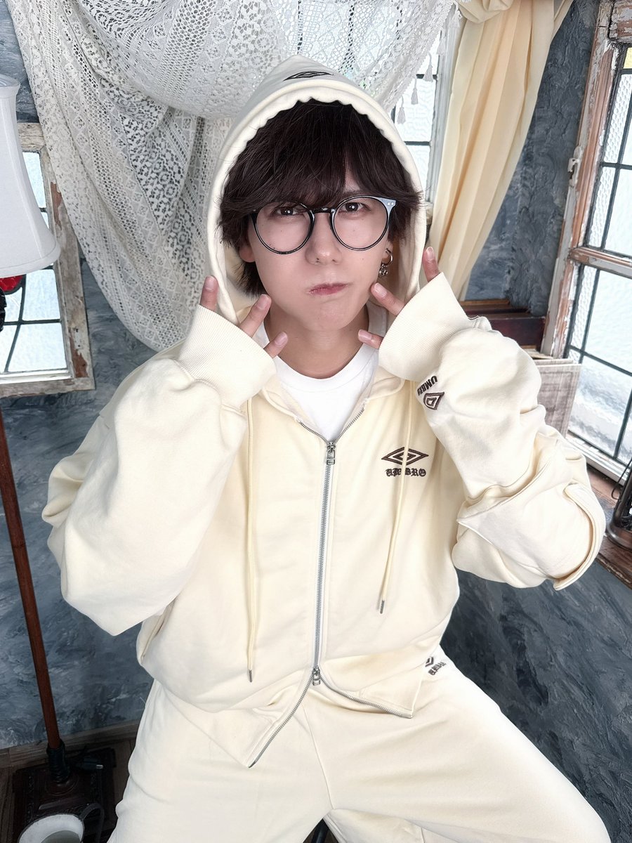 dddkoodai's tweet photo. オンライントークvol.2
決定しましたー！🐱✨✨

いっぱい話すぞ。勝負だ。（何の？） https://t.co/kYSmIa2Gmu