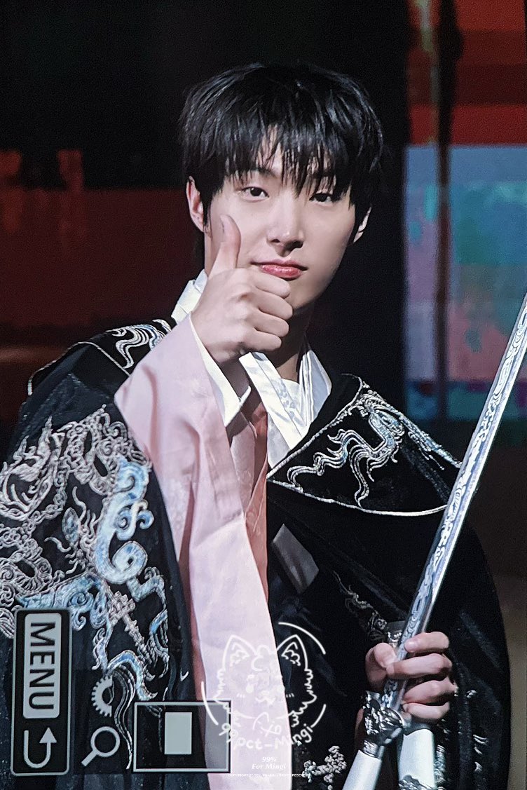 99pct_Mingi's tweet photo. 260929
한복컨셉이라검준비했는데 밍기되게맘에들어하는거같음ㅎ
#민기 #MINGI
#ATEEZ #에이티즈 https://t.co/GyXDwqWryX