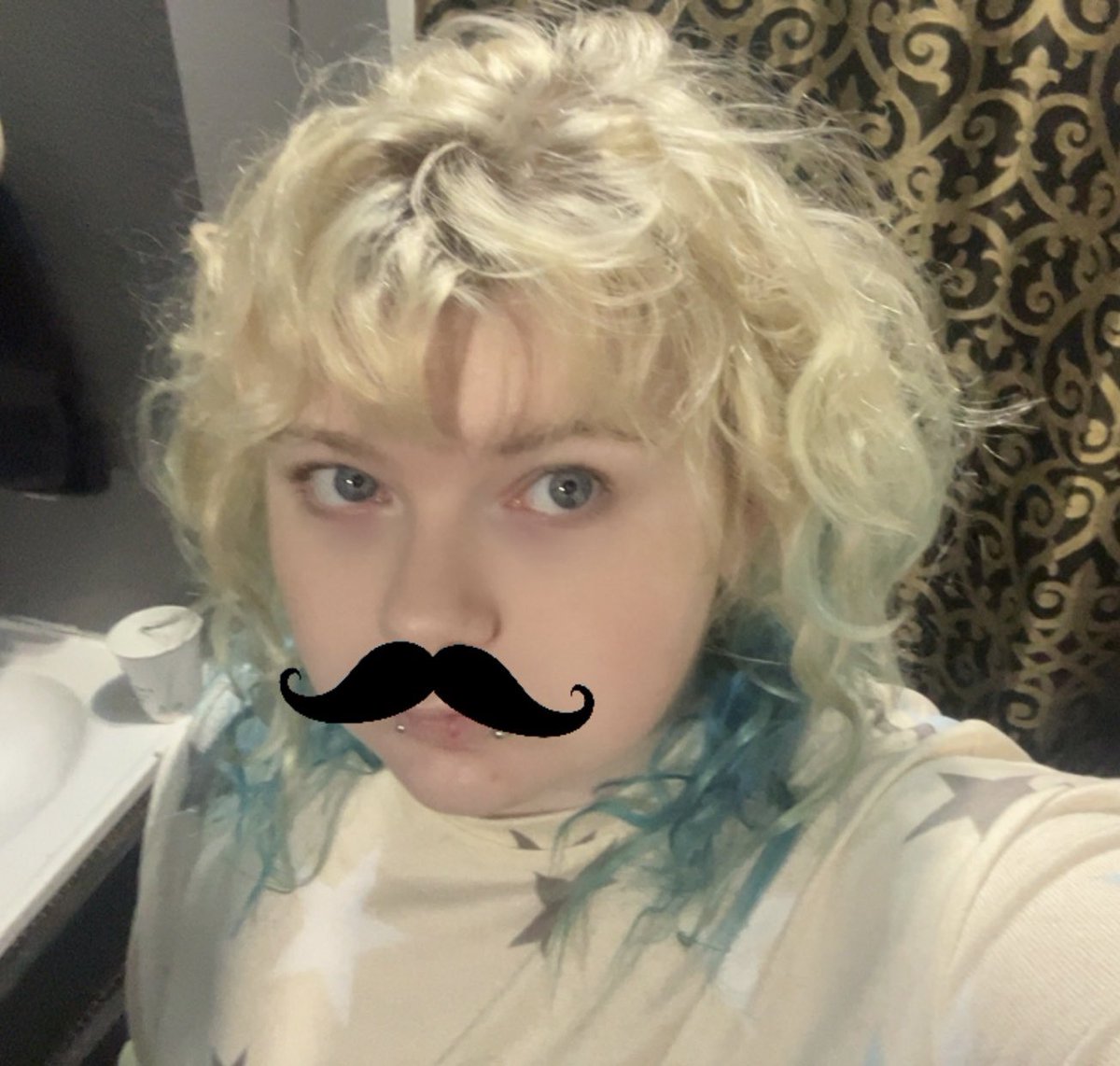 1one8eightseven's tweet photo. i look strange without glasses bru https://t.co/zFbW3OMw0B