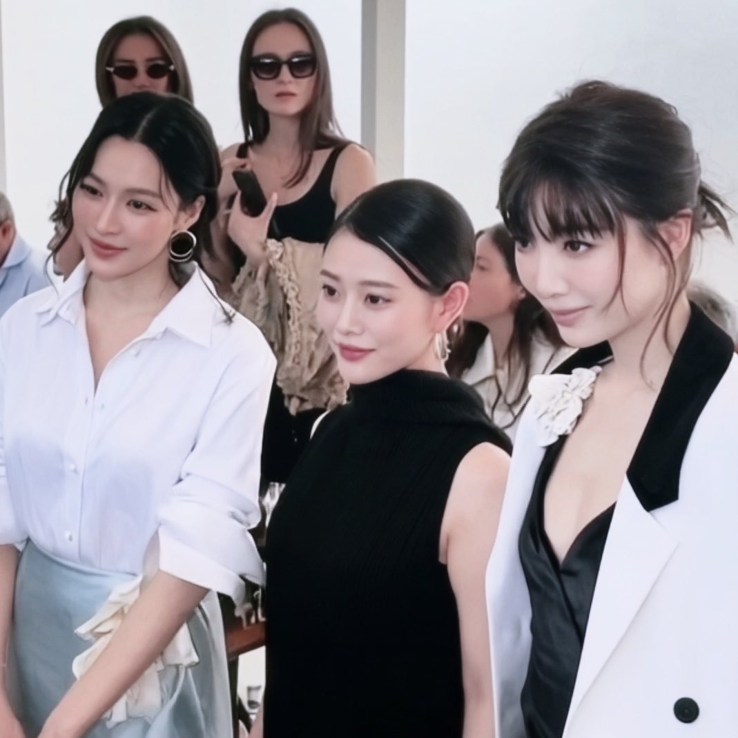tangtangstp's tweet photo. ฉันรักคนสวยมากจริงๆค่ะ

LINGORM BA DIOR AT PFW #DiorSummer27xLingOrm https://t.co/LUUaVDaQ1T
