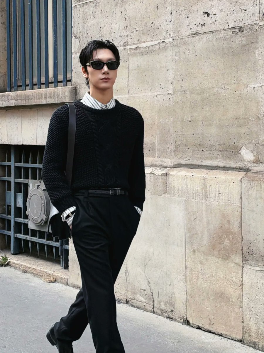 OneilyMusic's tweet photo. TEN shares new photos ahead of the Saint Laurent Show at Paris Fashion Week. https://t.co/ozuyr9UP5U
