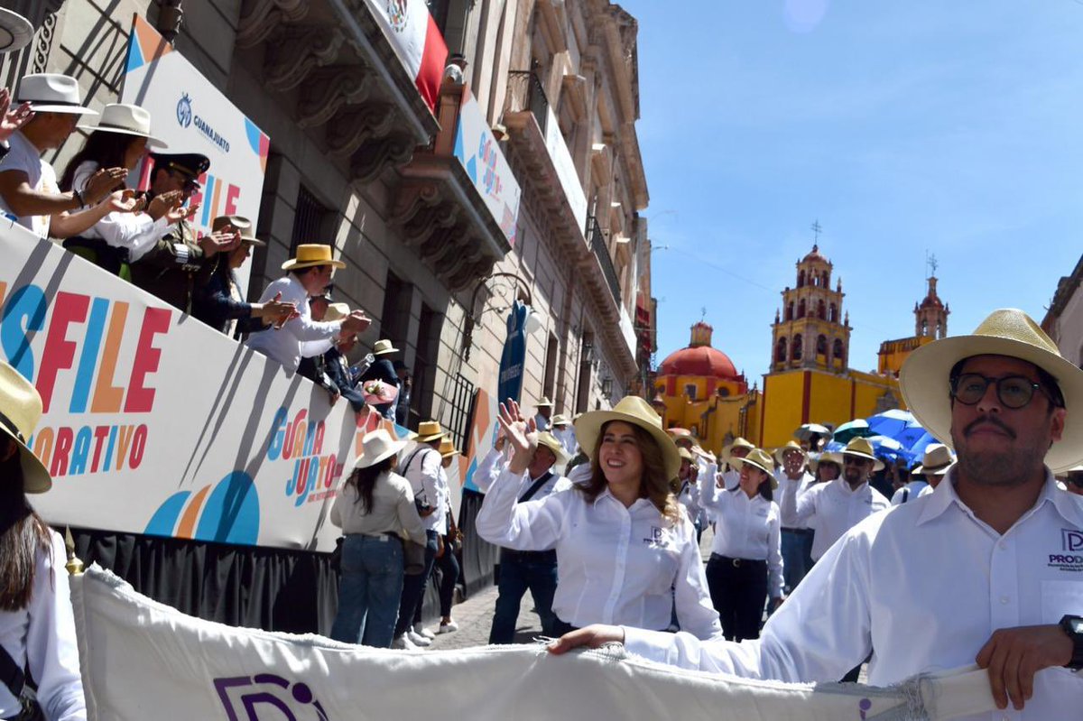 PRODHEG's tweet photo. El equipo de la PRODHEG participó en el desfile conmemorativo por el 216 aniversario de la Toma de la Alhóndiga de Granaditas, uno de los acontecimientos que forman parte del inicio de la lucha por la Independencia de México. https://t.co/qY6ChIu9pC