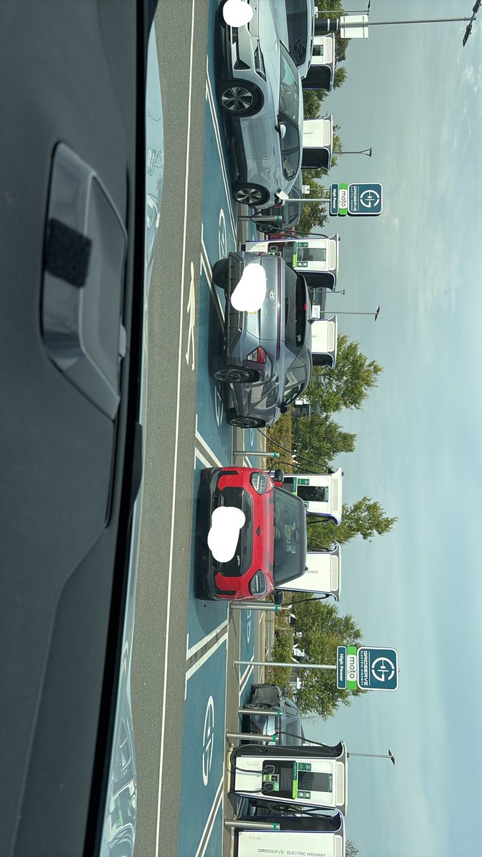 BigPaws001's tweet photo. @YPLAC a splendid example for you https://t.co/6T2WsMBgjr