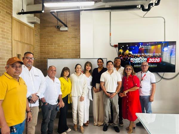 AuditoriaGen's tweet photo. La Gerencia Seccional V Barranquilla realizó "Diálogos con la ciudadanía" un espacio en el que participaron actores del control social, contralorías territoriales y representantes de veedurías ciudadanas. 

Los asistentes coordinaron esfuerzos para fortalecer el control social. https://t.co/PqbUyyxSBa