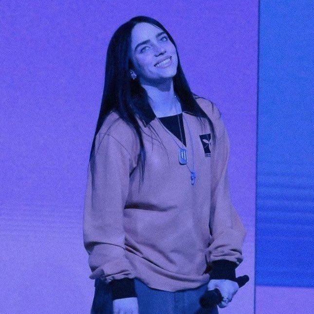 selestesl's tweet photo. The most beautiful smile in the whole world https://t.co/Y8V4ym54yp